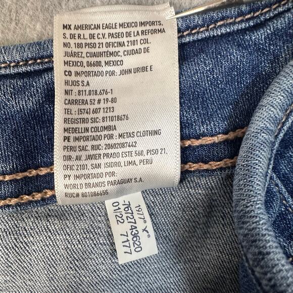 American Eagle Denim Shorts Blue Womens Size 12 Super Hi-Rise Shortie Button Fly - Picture 7 of 8